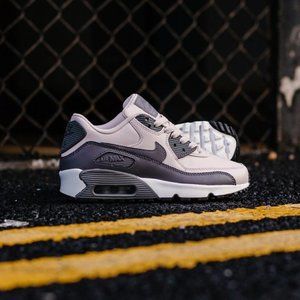 NEW Nike Air Max 90 LTR Barely Rose Gunsmoke - sz8